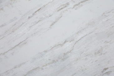 What are the daily cleaning and maintenance methods for quartz stone slabs?